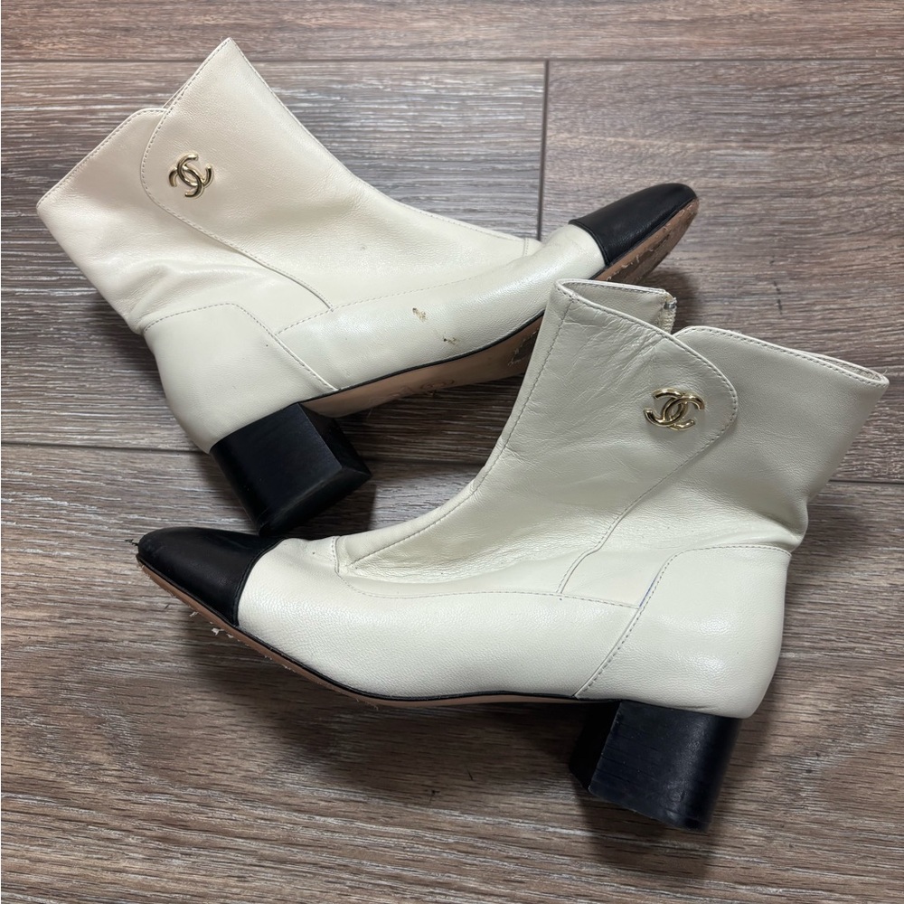 CHANEL Cream and Black Ankle Boots